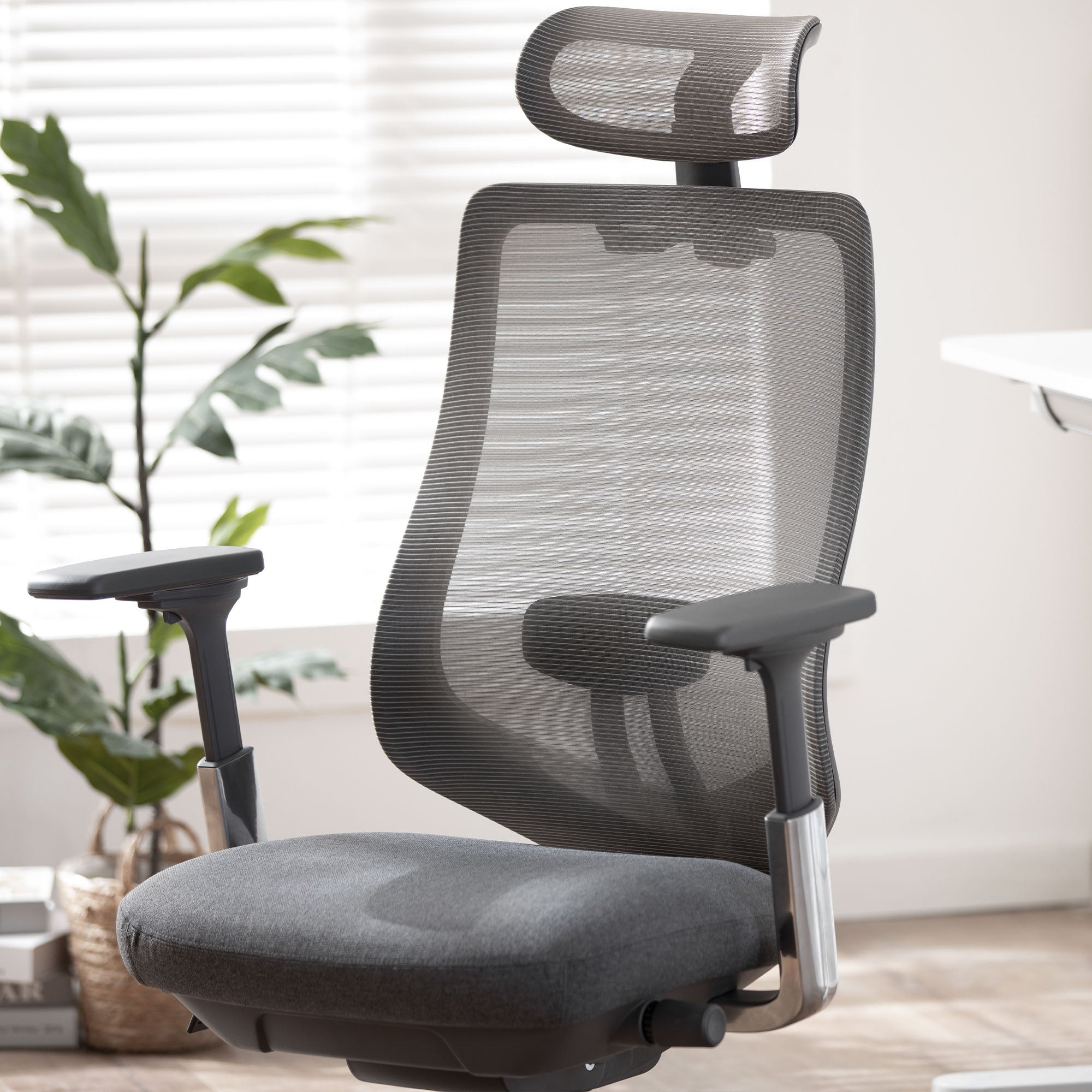 Chaise de bureau ergonomique exécutive COLAMY ATLAS 