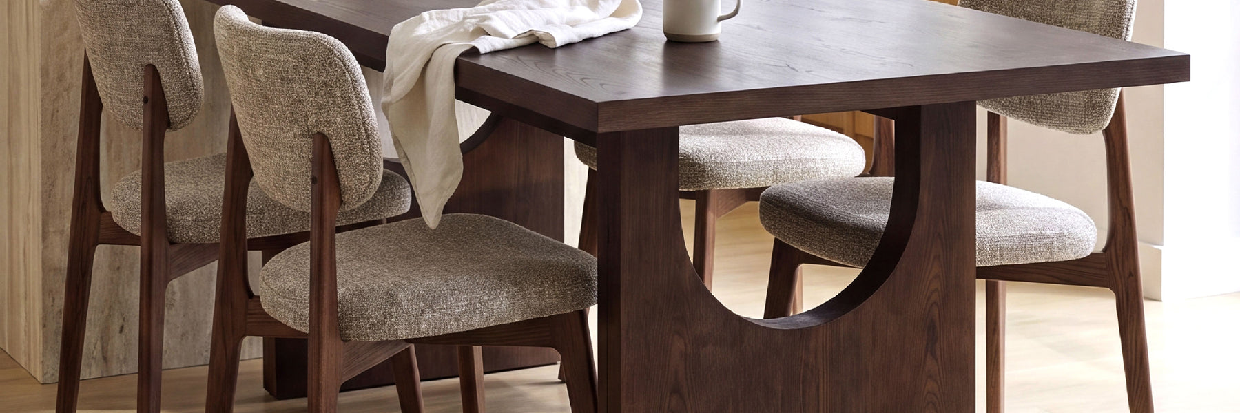 COLAMY HALO Prime OEKO-TEX® Certified Upholstered Dining Chair