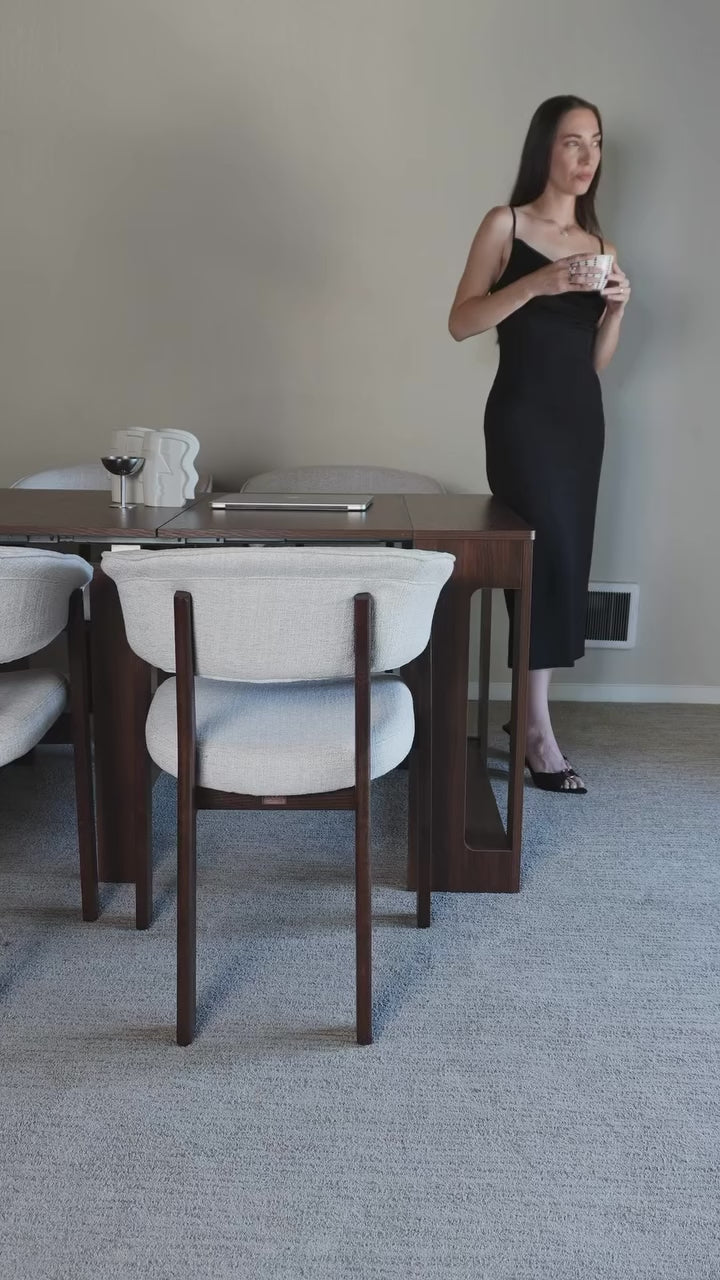 Charger la vidéo : COLAMY HALO Luxe Fully Assembled Upholstered Dining Chair